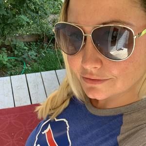 Meet your Posher, Jenny